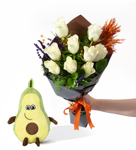 Yeşil Kahve Bukette 9 Beyaz Gül ve Avokado Yastık
